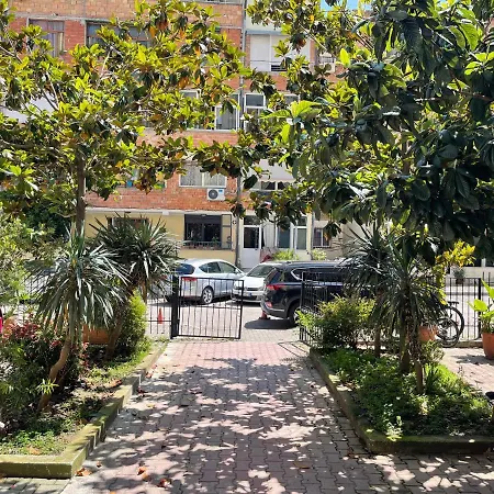 One-bedroom Near U.s. Embassy