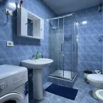 One-bedroom Near U.s. Embassy Appartamento *