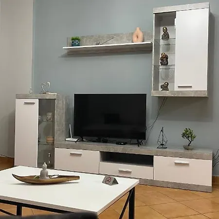 Daire One-bedroom Near U.s. Embassy *