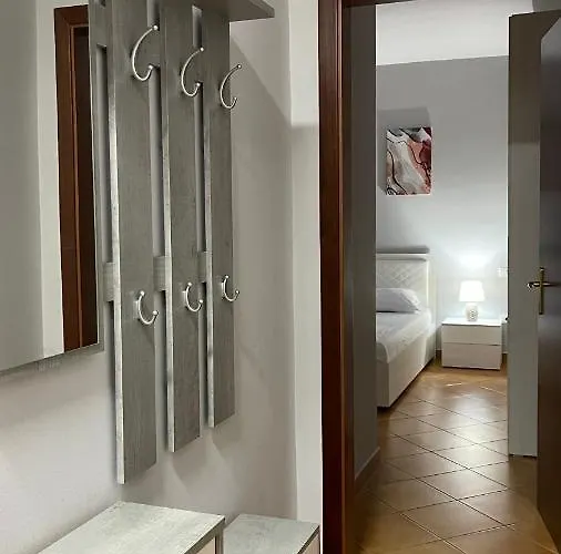 One-bedroom Near U.s. Embassy 公寓 *